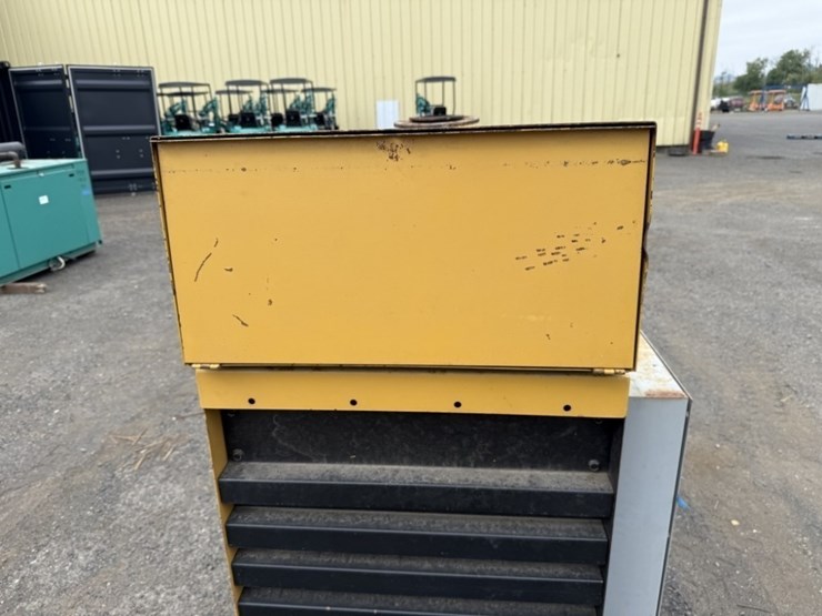 caterpillar-3208-image-11