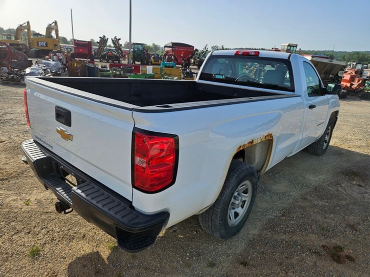 2017-chevrolet-1500-image-5