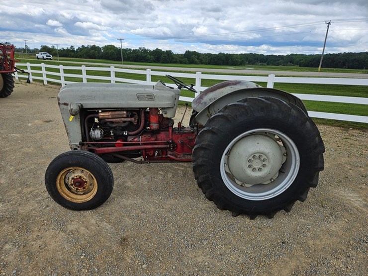 ford-800-image-2