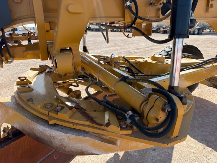 2018-caterpillar-140m3-image-5