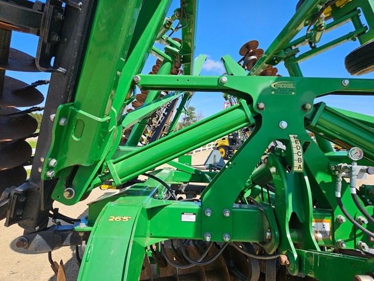 john-deere-2623vt-image-20