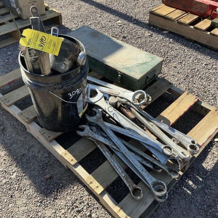PALLET OF ASST TOOLS