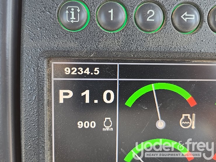 2018-deere-850k-image-60