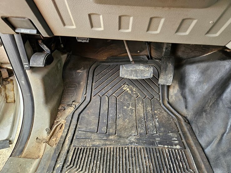 2008-ford-f550-image-42