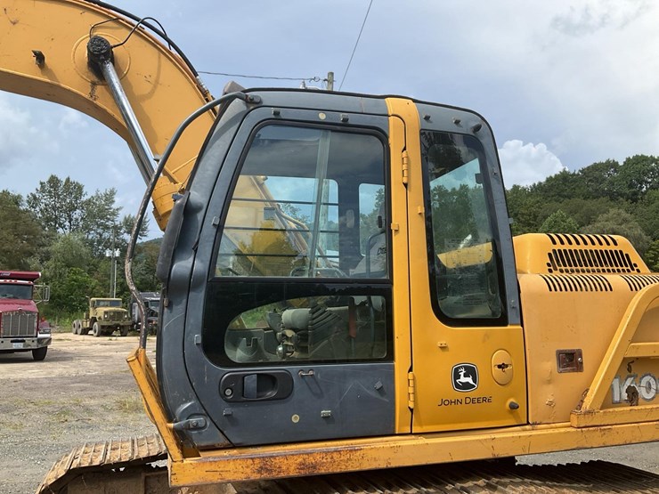 2004-deere-160c-lc-image-11