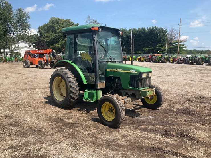 2004-john-deere-5220-image-7