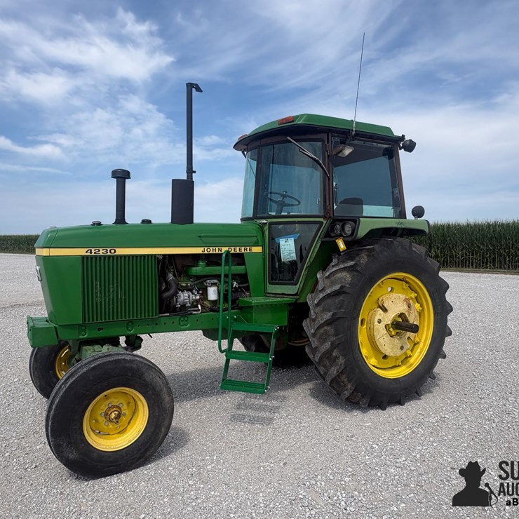 1976 JOHN DEERE 4230