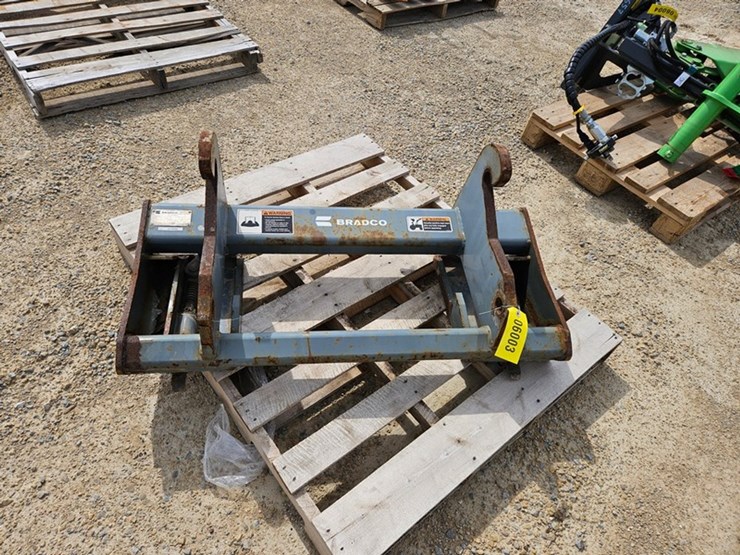 #47-•-2011-wacker-bradco-179086-adaptor-plate-image-4