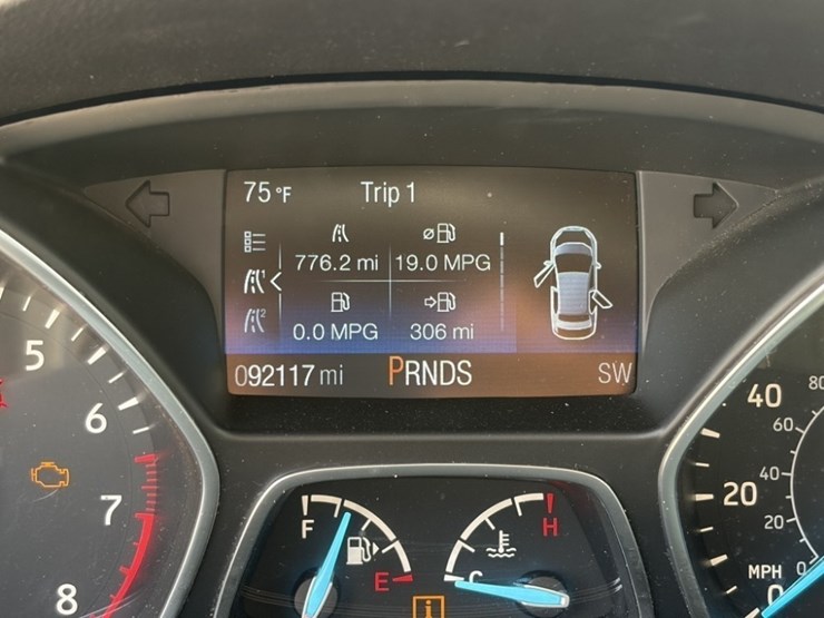 2018-ford-escape-se-image-25
