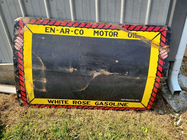 en-ar-co-motor-oil-and-white-rose-gasoline-“chalkboard”-sign-image-1