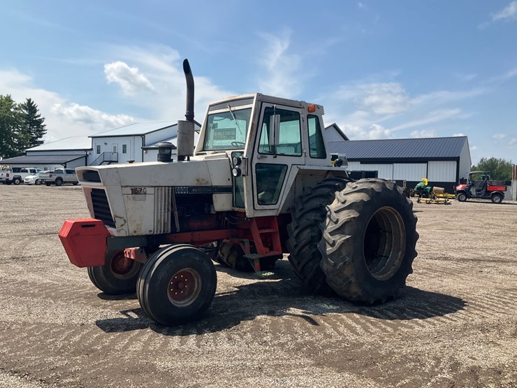 #5506-•-case-1570-agri-king-tractor-image-1
