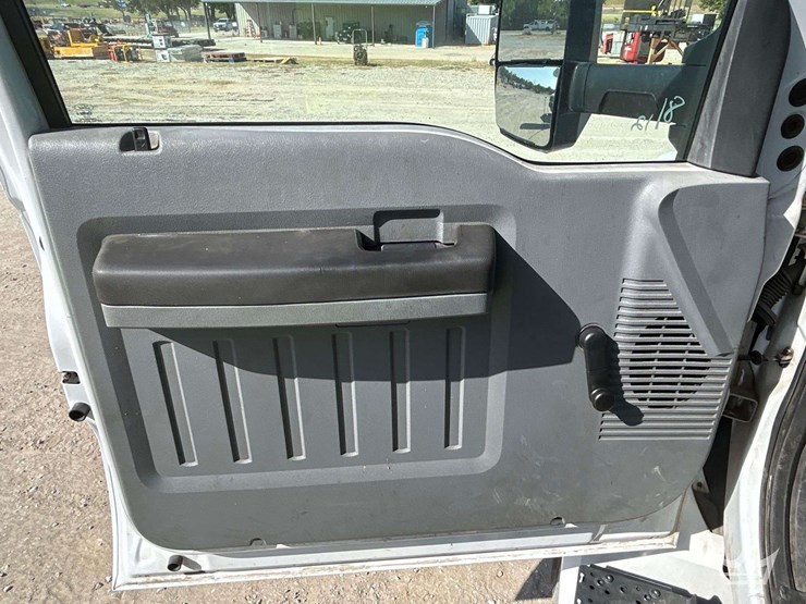 2019-ford-f750-image-11