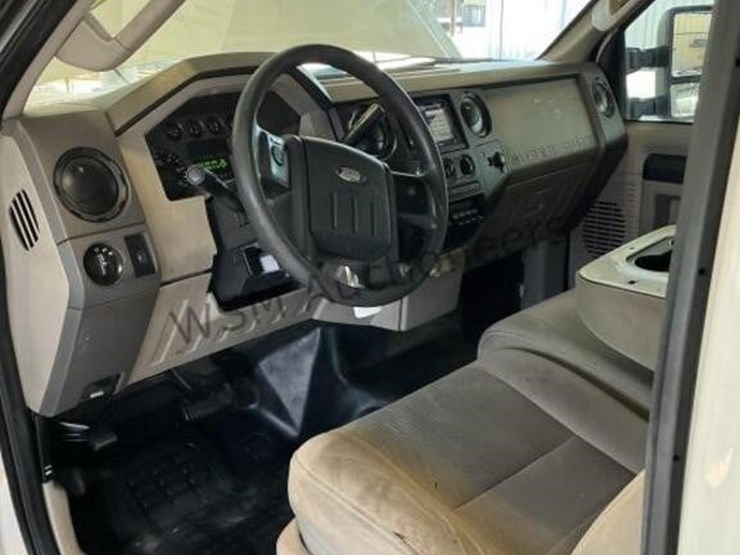 2008-ford-f350-image-24