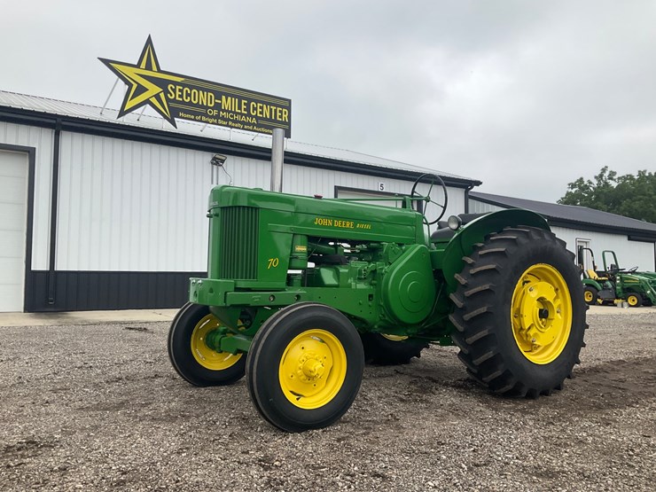 1955-john-deere-70-image-1