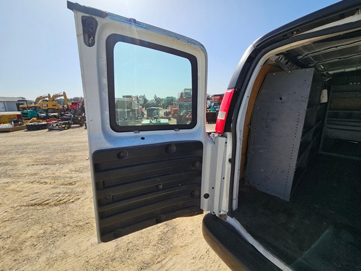 2018-chevrolet-g20-image-15