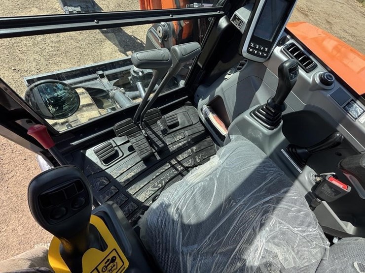 2023-develon-dx85r-3-hydraulic-excavator-image-30