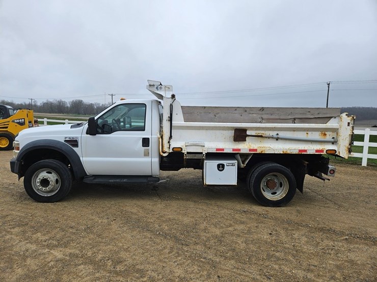 2009-ford-f550-image-2