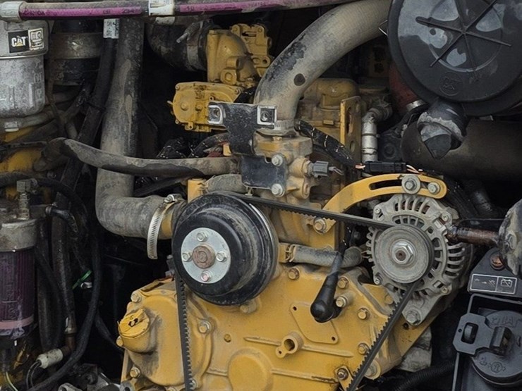 2018-caterpillar-299d2-image-15