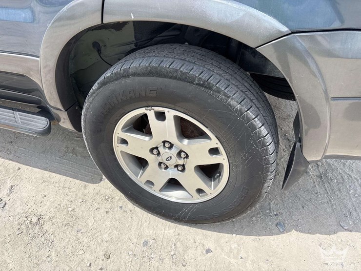 2005-ford-escape-image-33