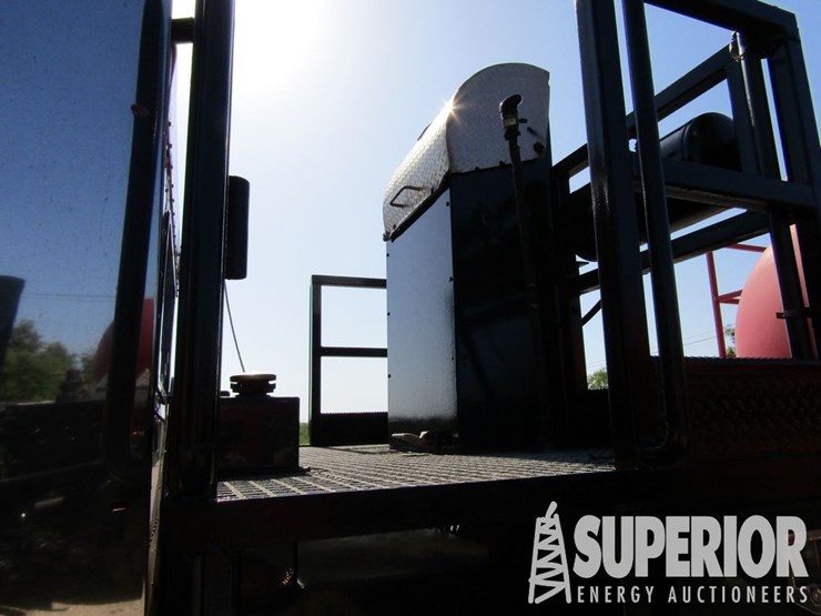 2004-caterpillar-c15-image-9