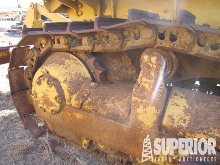 caterpillar-d6d-image-5