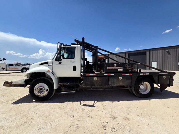 2008-international-durastar-4300-image-8