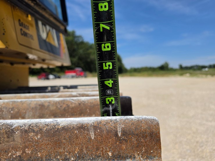 2016-caterpillar-d6k2-lgp-image-49
