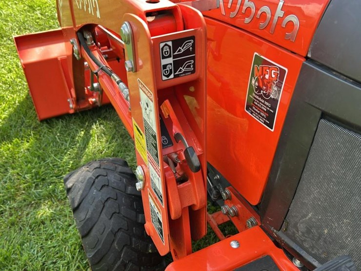 2022-kubota-bx2380-image-41