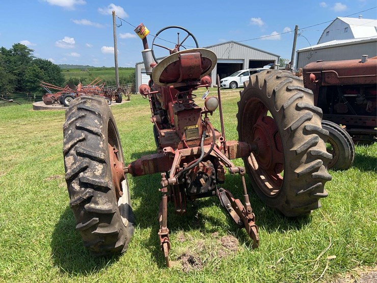 1955-farmall-300-image-4
