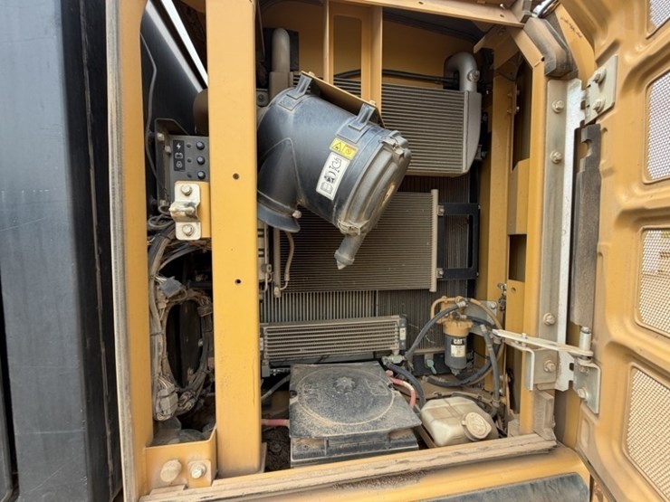 2014-caterpillar-320elrr-image-35