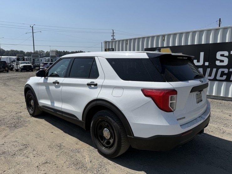 2020-ford-explorer-image-6