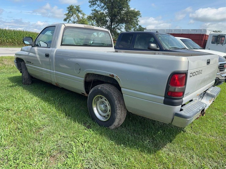 1998-dodge-ram-1500-image-9