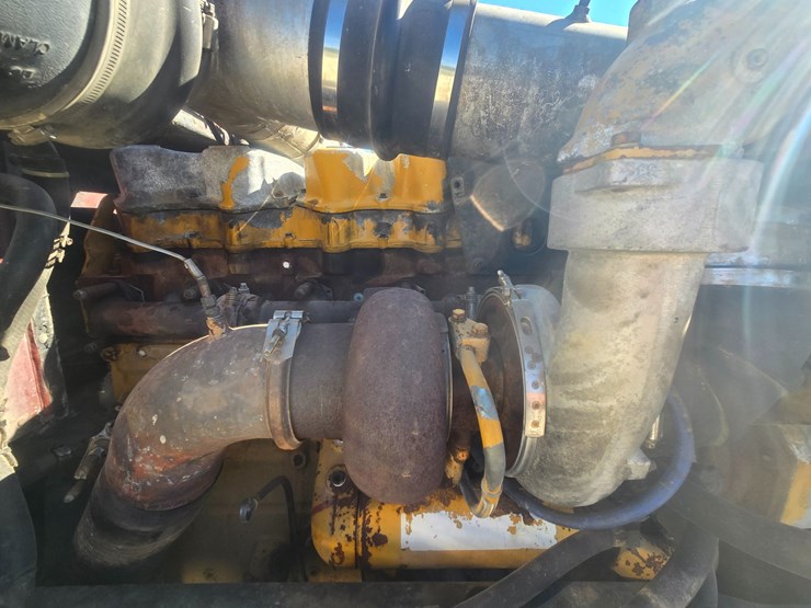 1995-peterbilt-379-image-40