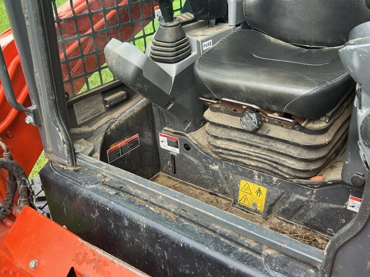 2023-kubota-svl75-2-image-44