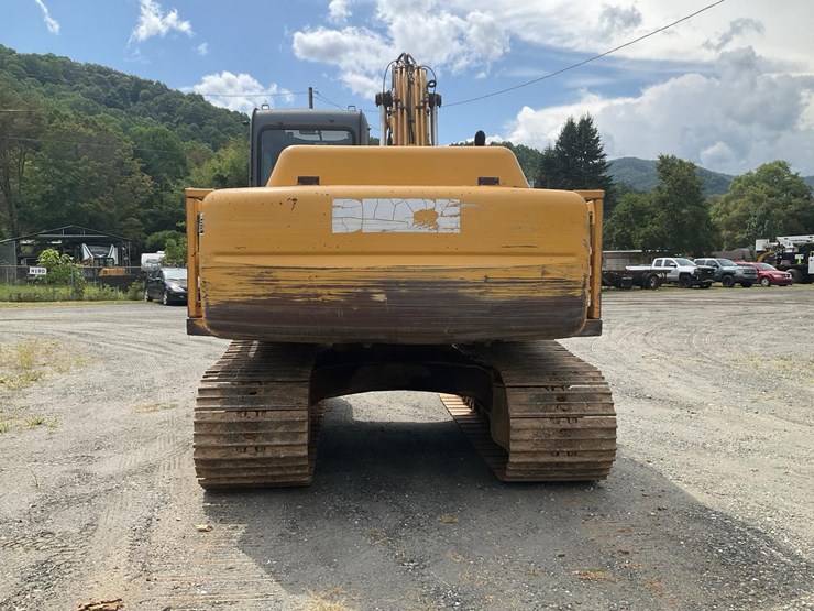 2004-deere-160c-lc-image-4