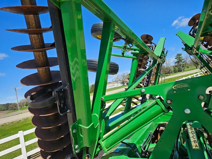 john-deere-2623vt-image-21