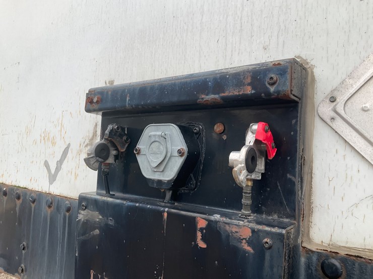 #2102-•-curtain-side-semi-trailer-image-10