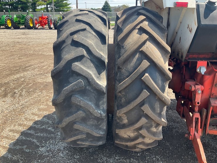 #5506-•-case-1570-agri-king-tractor-image-16