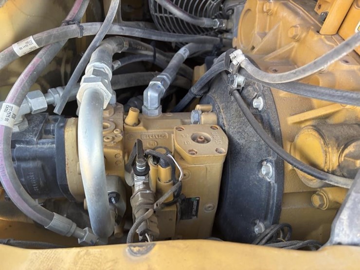2014-caterpillar-907h2-image-36