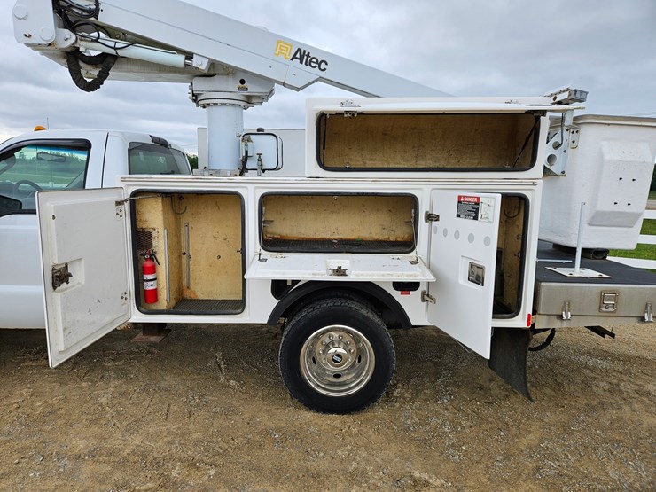 2008-ford-f550-image-68