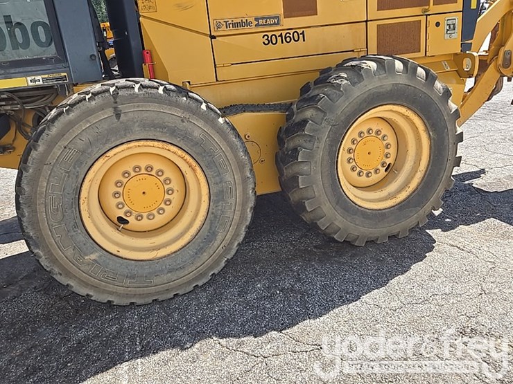 2016-deere-672gp-image-10