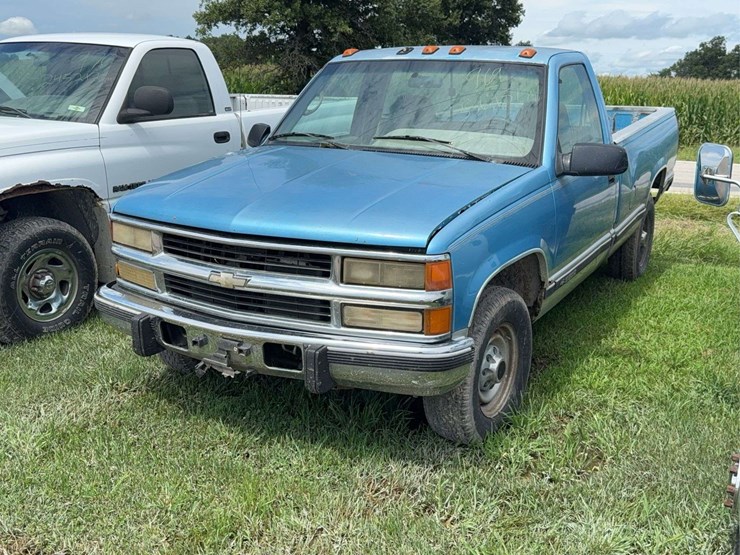 1995-chevrolet-gmt400-image-1