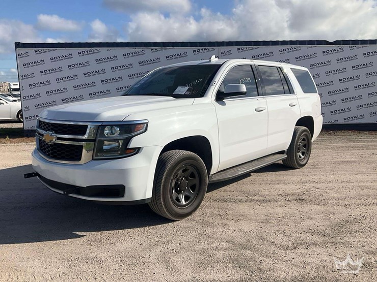 2019-chevrolet-tahoe-image-1
