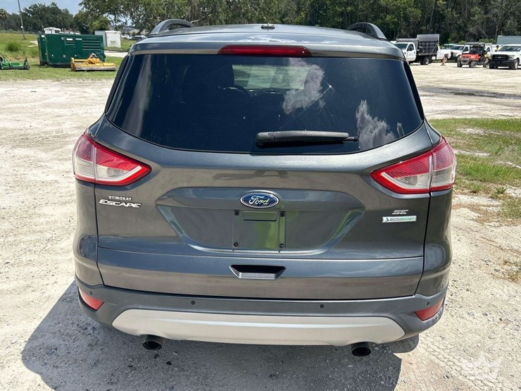 2015-ford-escape-image-24