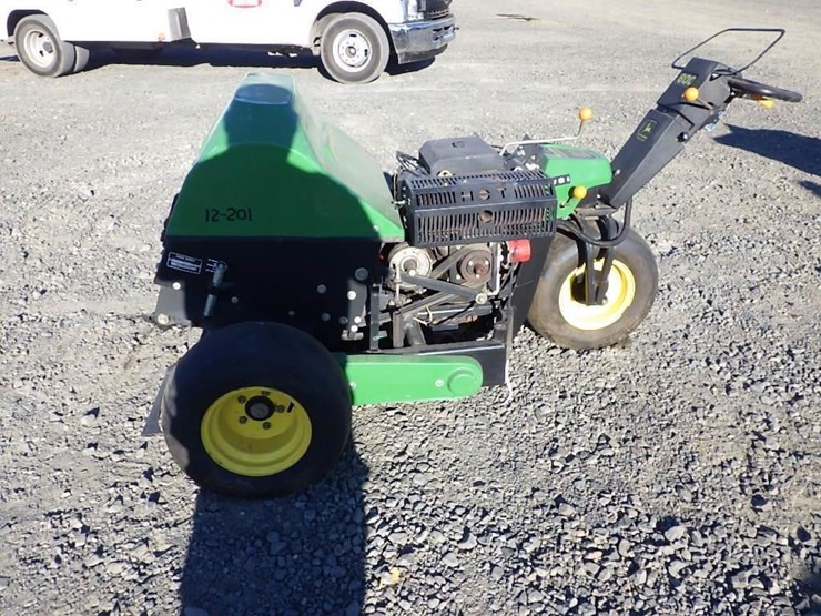 john-deere-800-image-2