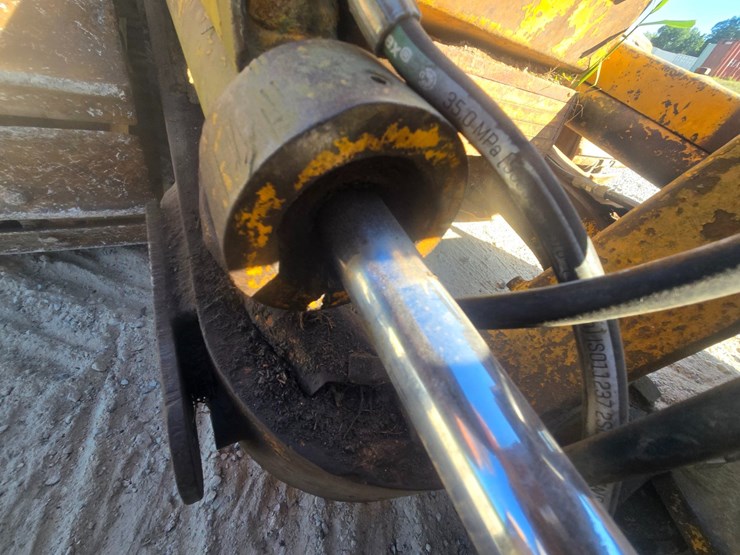 caterpillar-d3-image-75