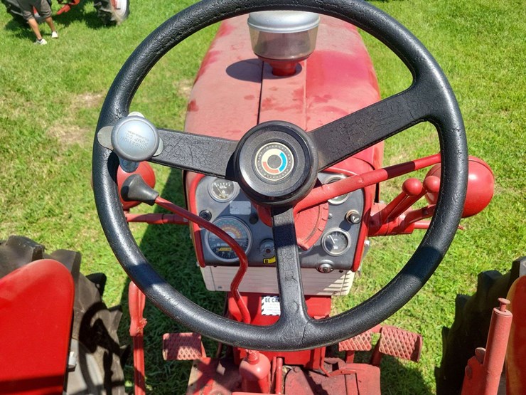 farmall-460-image-18