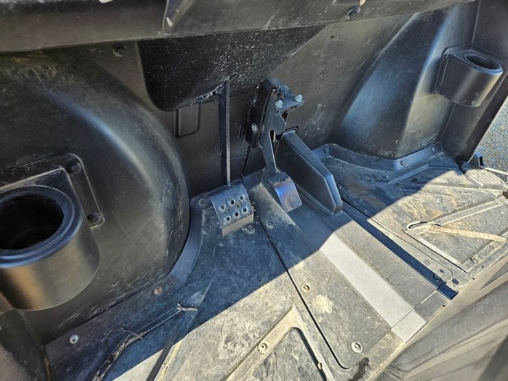 2014-polaris-ranger-crew-image-23