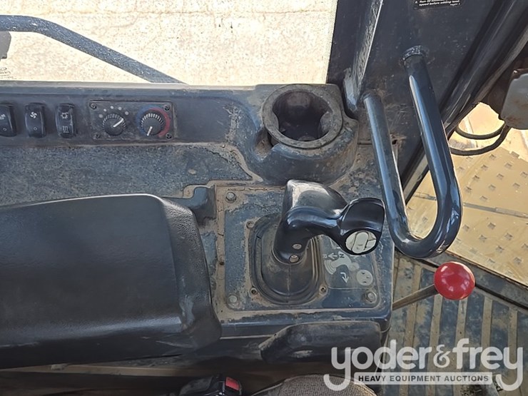 2018-deere-850k-image-44