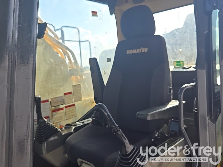 2020-komatsu-pc360-lc-11-image-39